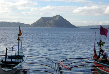 Taal Vulcano